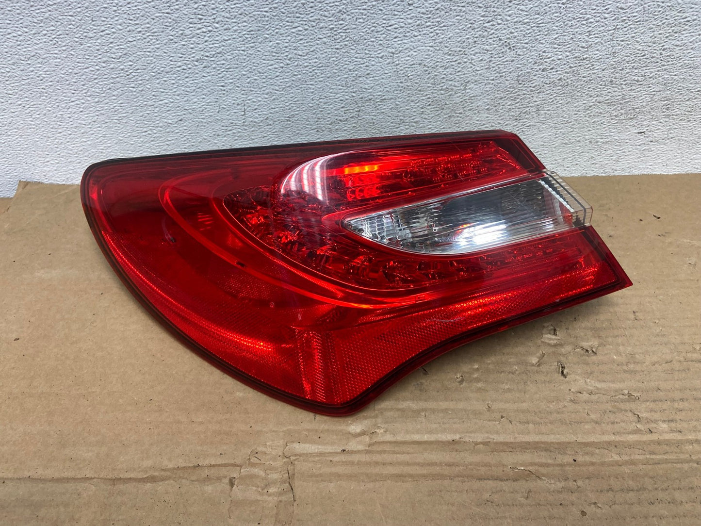 2011 - 2014 Chrysler 200 Sedan Left Driver LH Led Tail Light AD3970 LK0