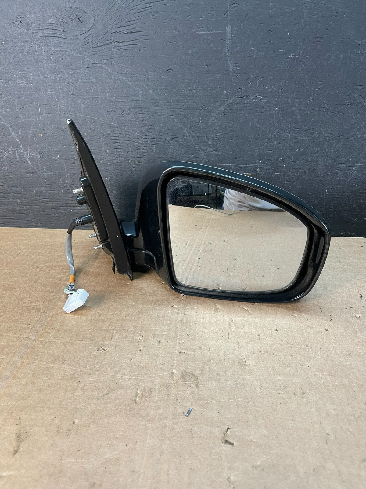 2009 to 2014 Nissan Murano Right Passenger Side View Door Mirror AE8503 DW9