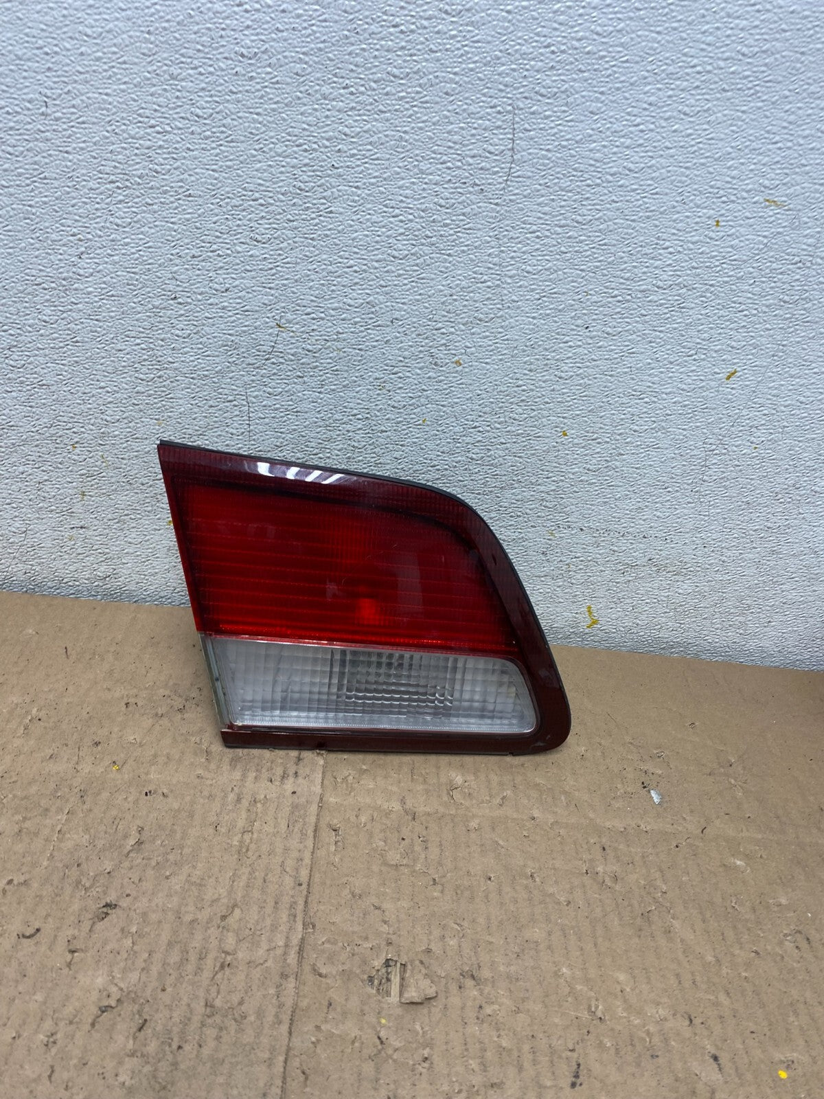 1997 1998 1999 Nissan Maxima Left Driver LH Inner Tail Light Oem M4966 DW0