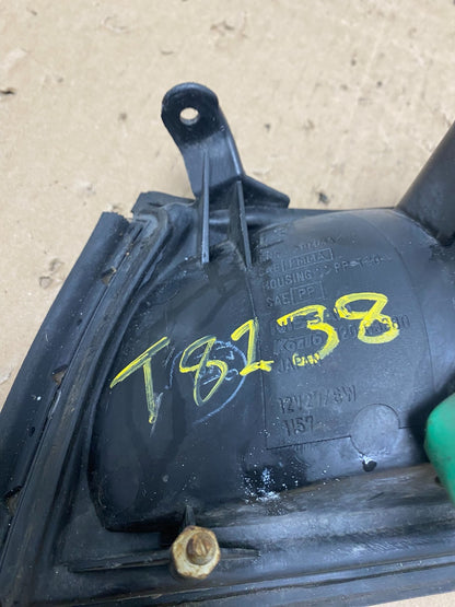 1997 - 1999 Nissan Maxima Right Passenger Rh Corner Turn Signal Oem T8238 DW5