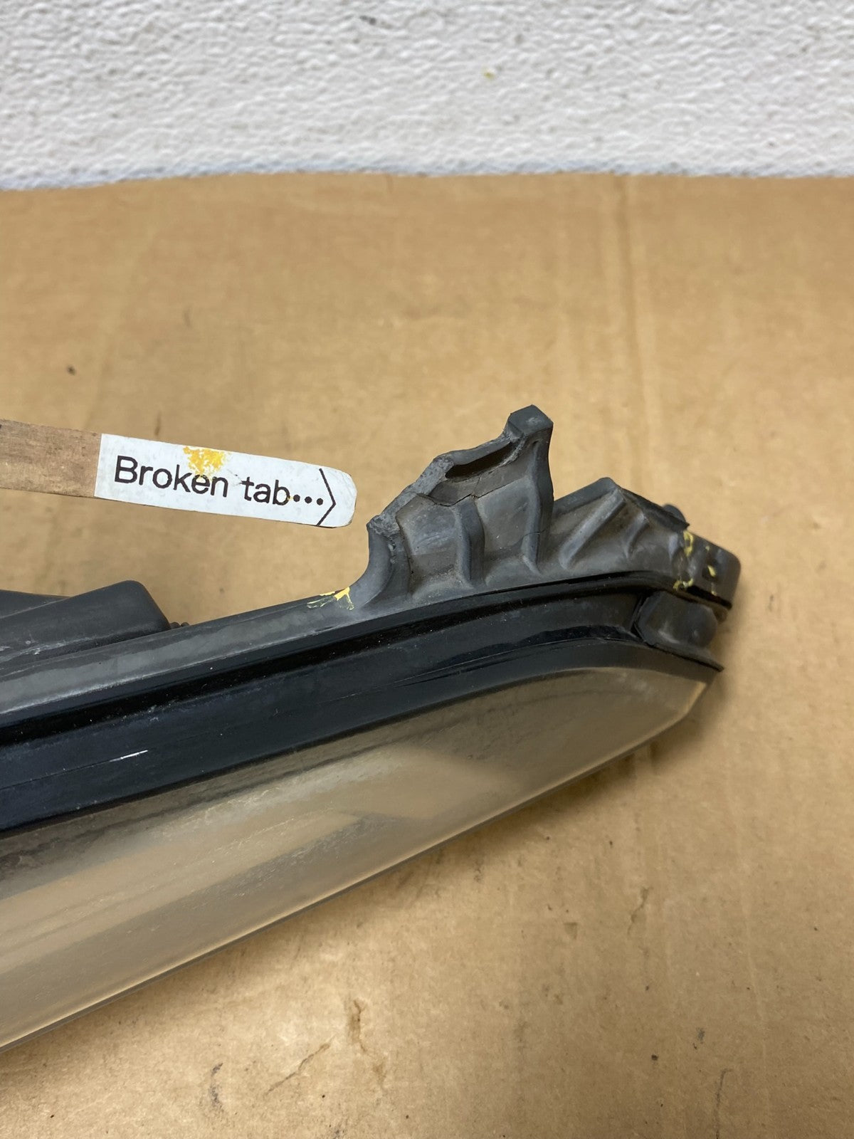 2013 to 2018 Cadillac Ats Left Driver LH Side Halogen Headlight AD1430 DW6