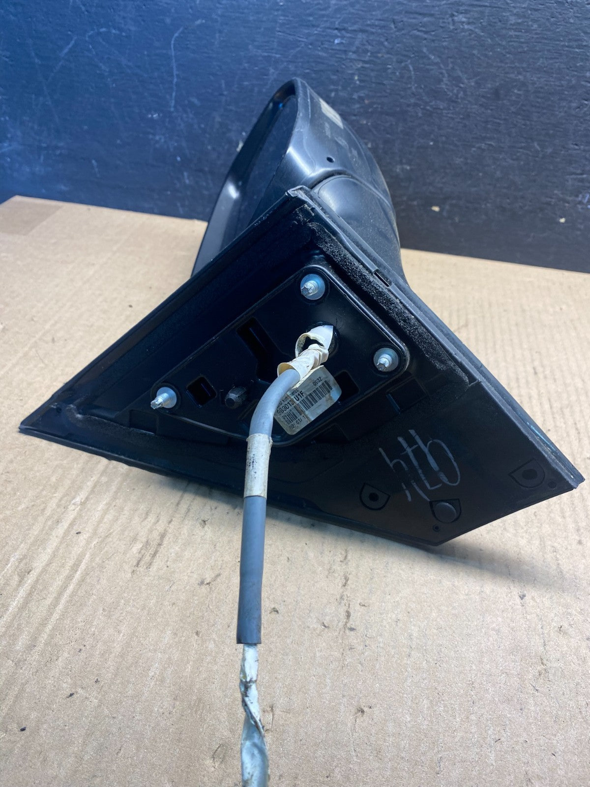 2013 to 2019 Nissan Sentra Right Passenger Side Door Mirror AE6347 DW4