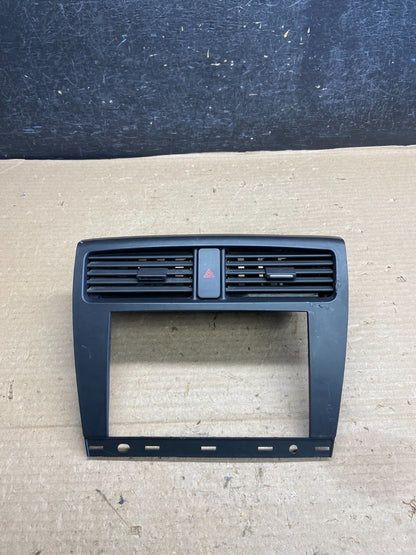2007-2009 Suzuki XL7 XL-7 Center Radio Dash Trim Air Vent Bezel AH3813 DG0