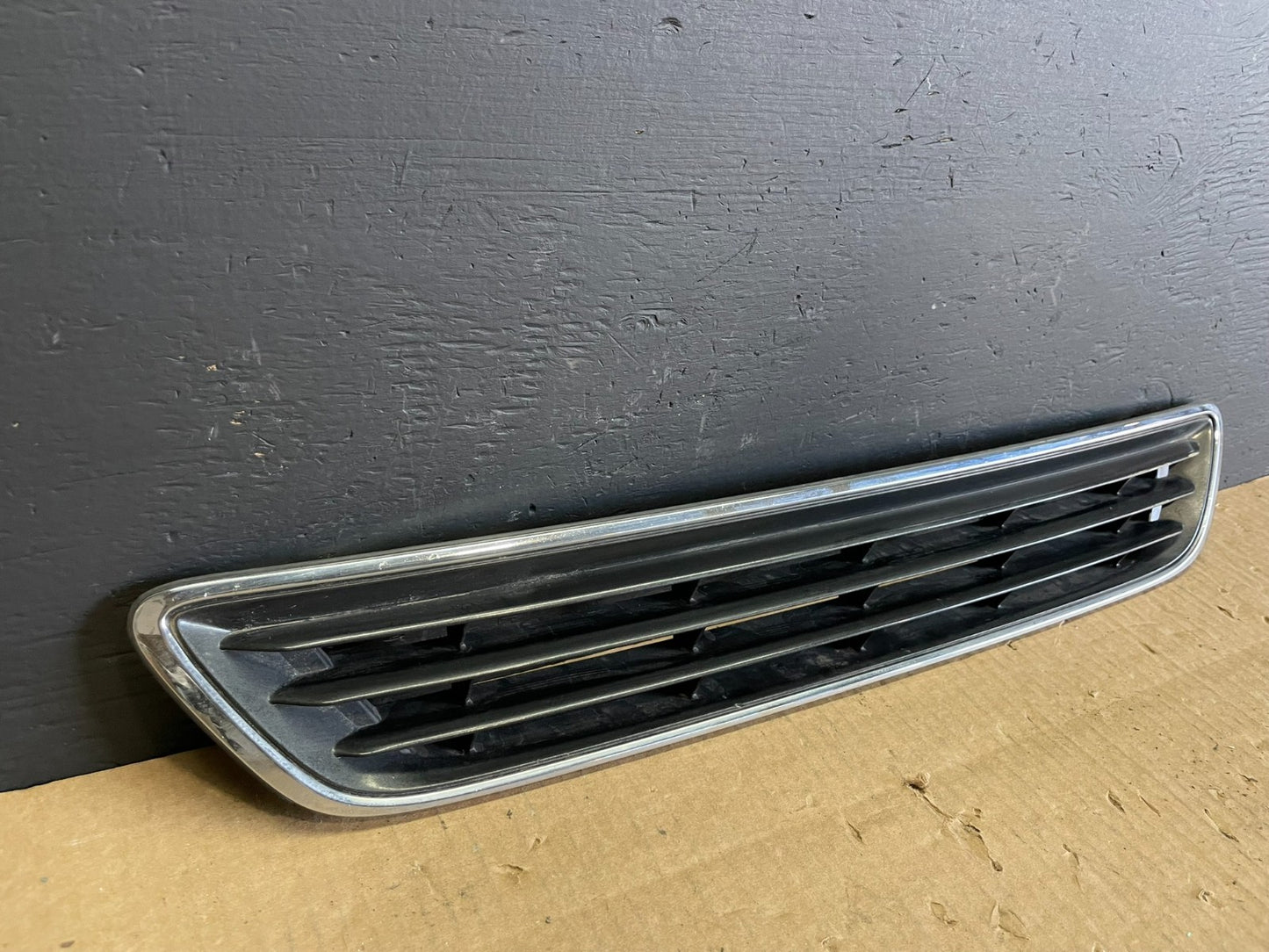 1997 to 1999 Lexus ES300 Front Grill Grille AB32941
