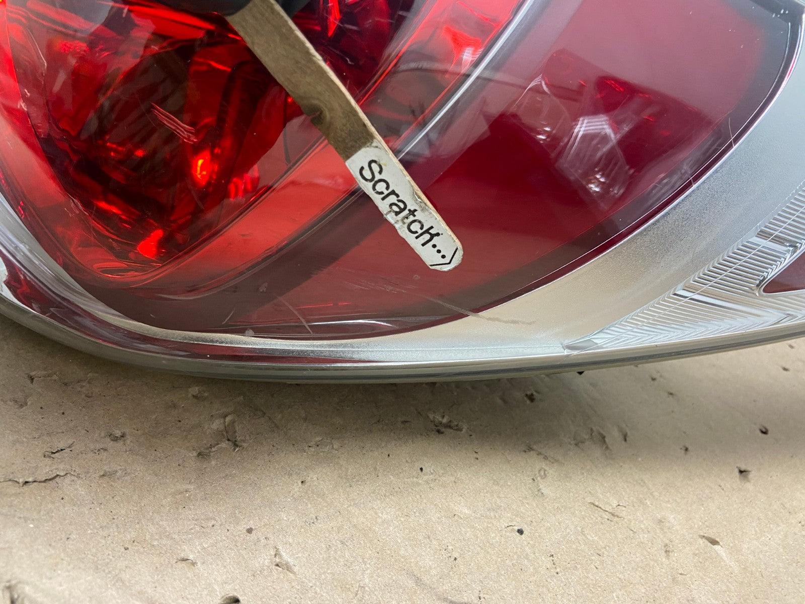 2011 - 2015 Hyundai Sonata Hybrid Right Passenger RH Tail Light AG5320 LK4