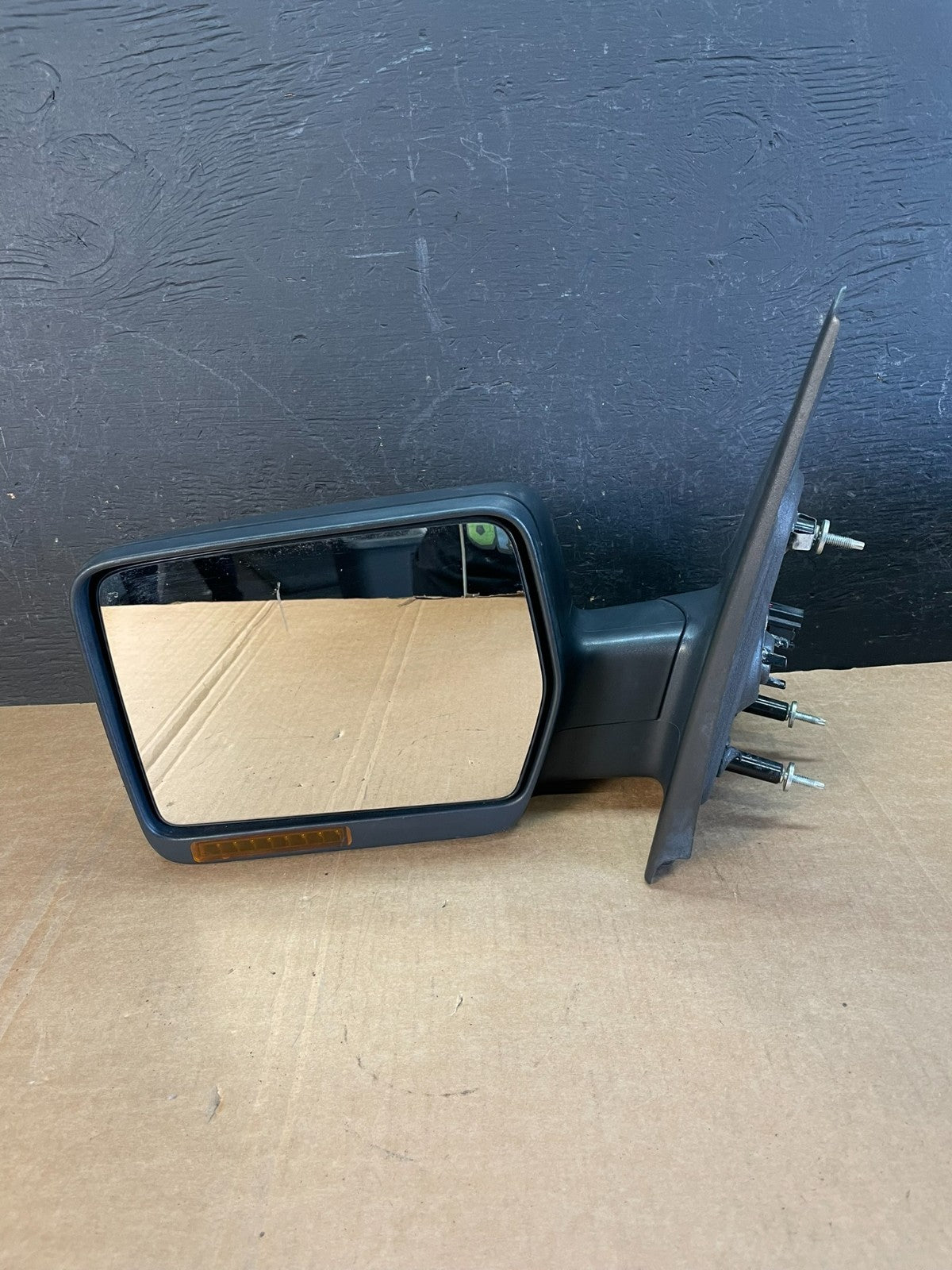 2004 to 2008 Ford F150 Left Driver LH Side View Door Mirror AE8292 DW6