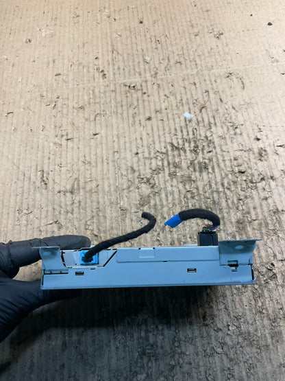 2010 - 2011 Chevrolet Equinox Radio Display Screen Information Dash Oem V5362 DG7