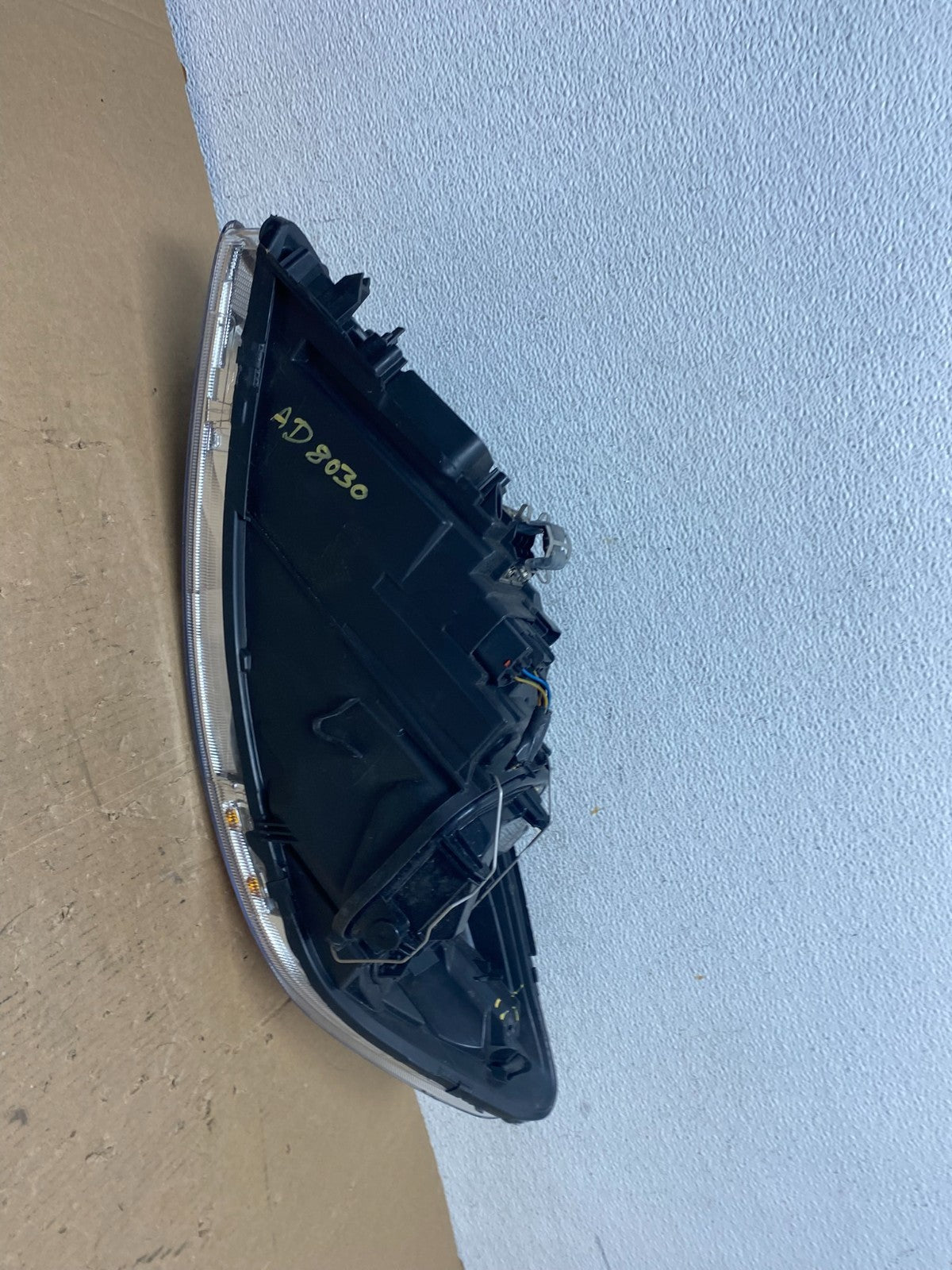 2011-2013 Volvo C30 Right Passenger RH Side Halogen Headlight AD8030 DG8