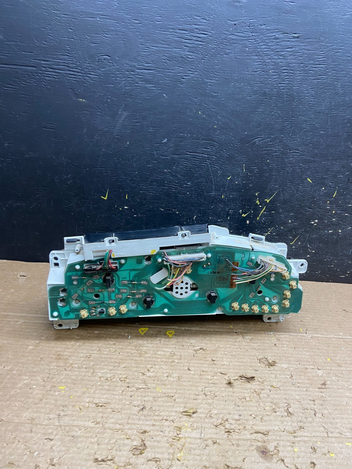 2001 - 2002 Ford Econoline E250 E350 Van Speedometer Instrument Cluster w6342 DG4