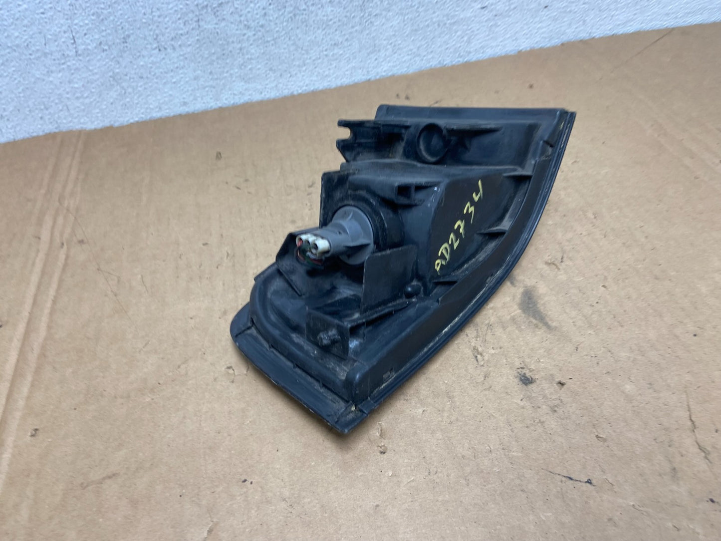1996 to 1998 Mazda MPV Front Left Driver Side Turn Signal ad2734 DG5