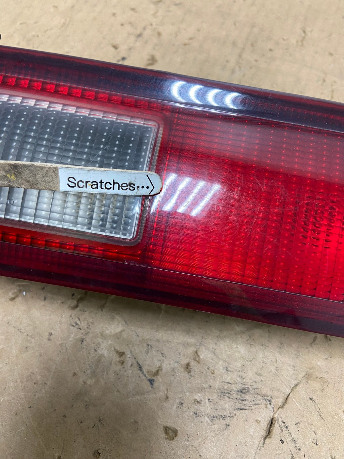 1997 1998 1999 Toyota Camry Tail Light Inner Right Passenger AD3273 LK3