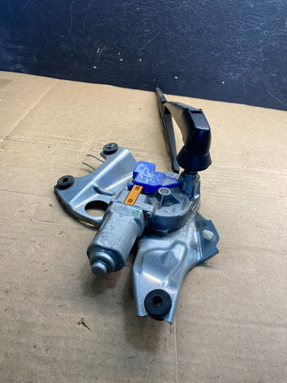 2010 to 2014 Subaru Legacy Outback Rear Wiper Motor AE82614