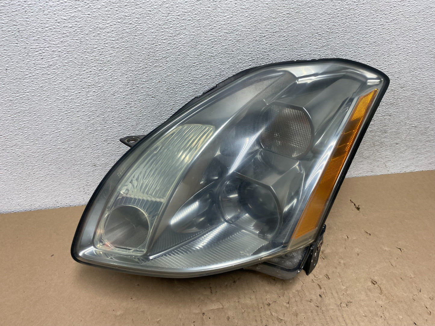 2004 to 2006 Nissan Maxima Left Driver Side Headlight Hid Xenon AG6777 DW0
