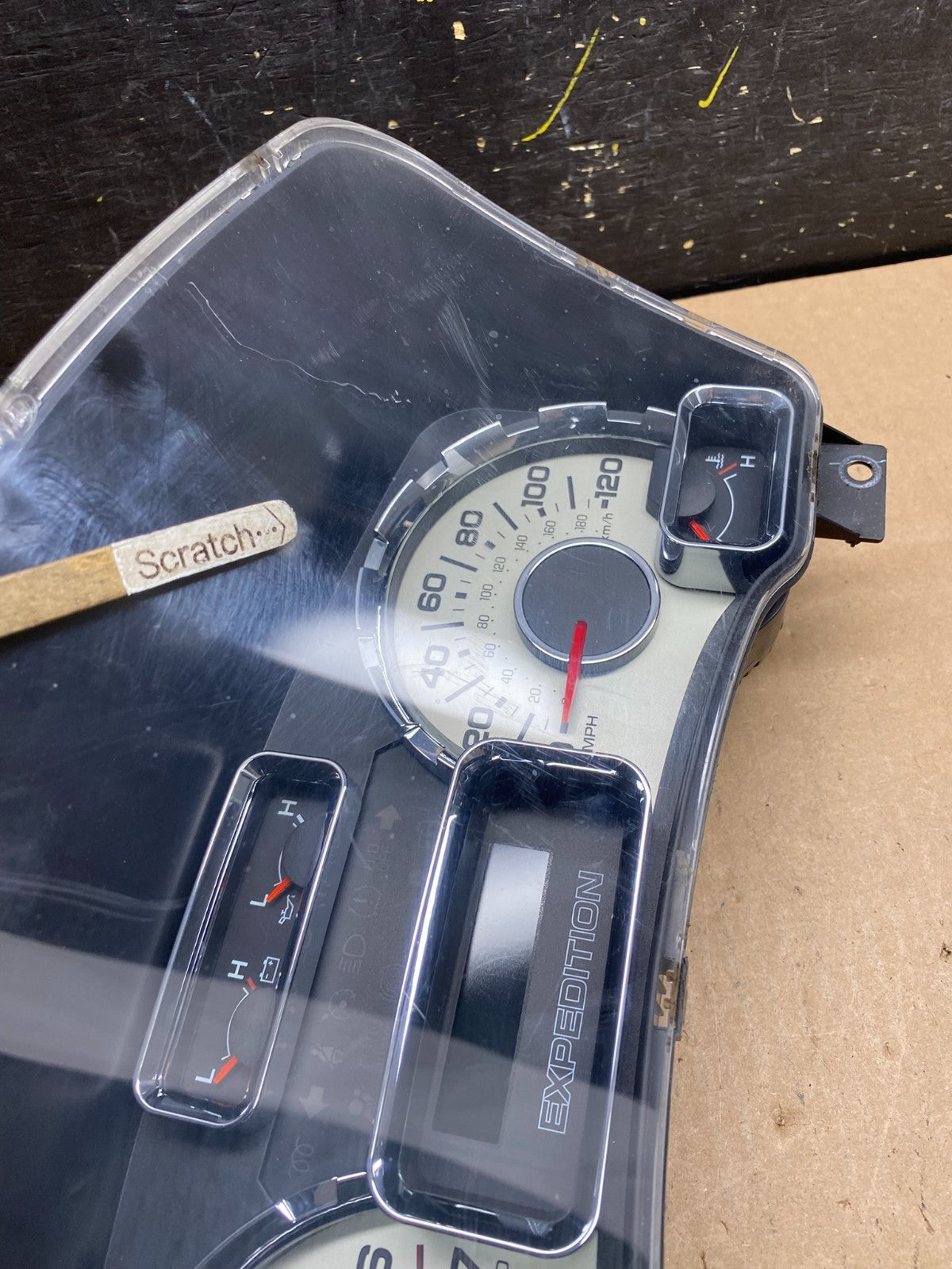 2007 2008 Ford  Expedition Speedometer Cluster Gauge Oem T4725 DG1