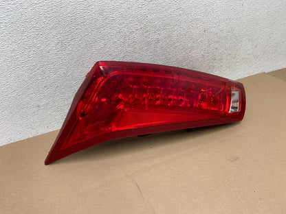 2010 to 2016 Cadillac Srx Left Driver Lh Side Tail Light AG6565 DW2