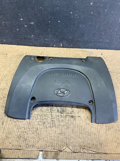2002 to 2005 Hyundai Sonata 2.4L Engine Trim Cover N2124 PS1
