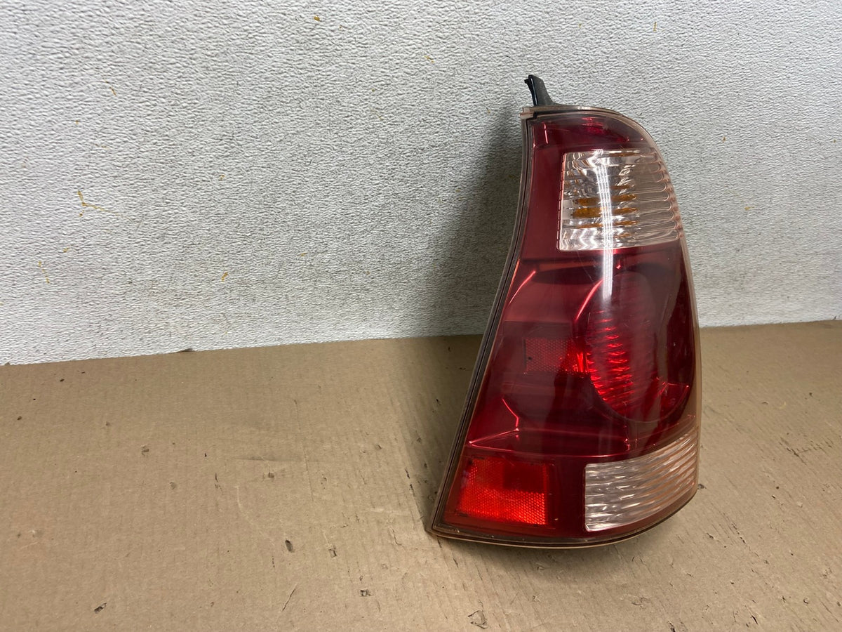 2003 2004 2005 Toyota 4Runner Left Driver LH Side Tail Light AH5845 LK1