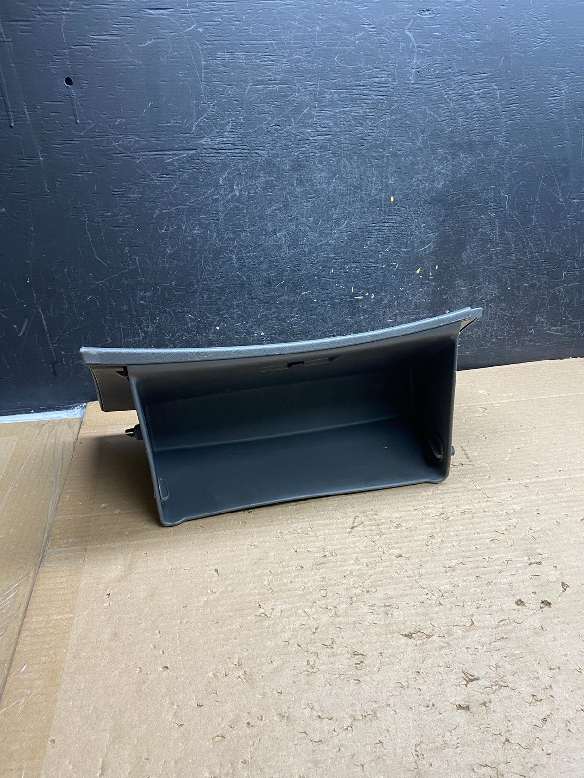 2011 to 2013 Hyundai Elantra Right Passenger Side Glove Box AG8501 DG2