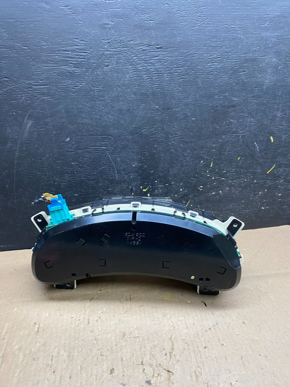2000 to 2005 Chevrolet Monte Carlo Speedometer Cluster Gauge T5835 DG3