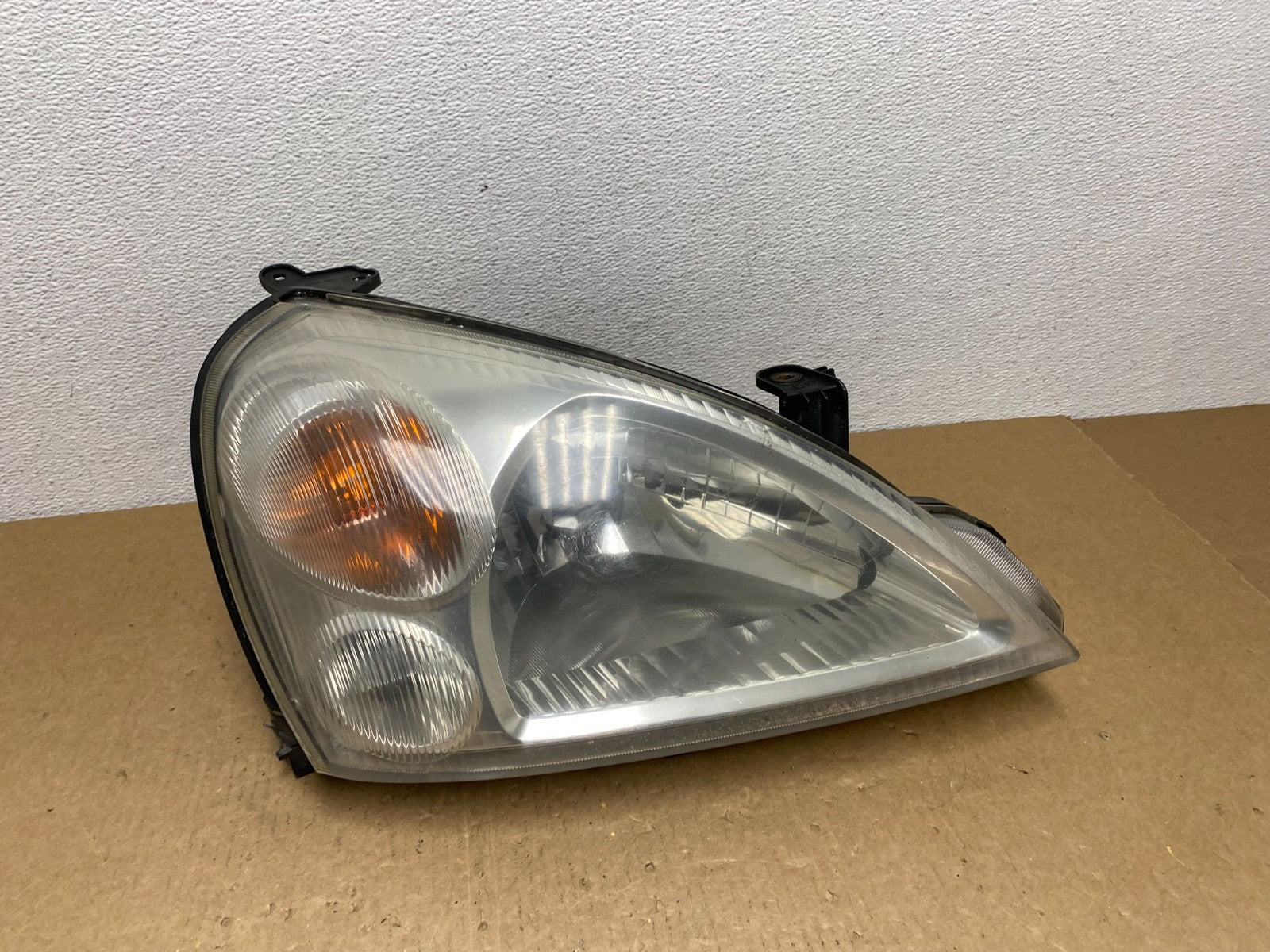 2002 to 2007 Suzuki Aerio Sedan Right Passenger  Halogen Headlight OEM ac1265 DG0