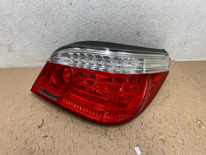 2008 2009 2010 BMW 5 525i 530i Right Passenger Rh Tail Side Light D1146 DG10
