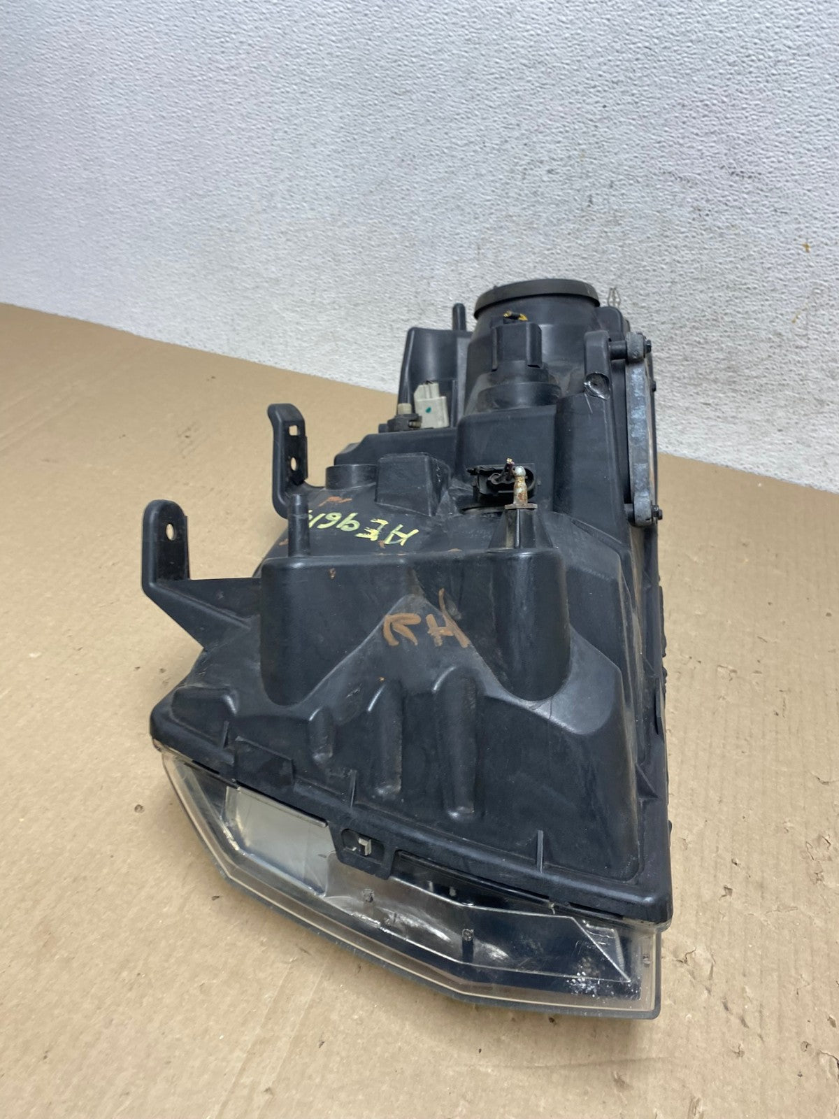 2007-2014 Lincoln Navigator Right Passenger RH Xenon HID Headlight AE9614 LK9