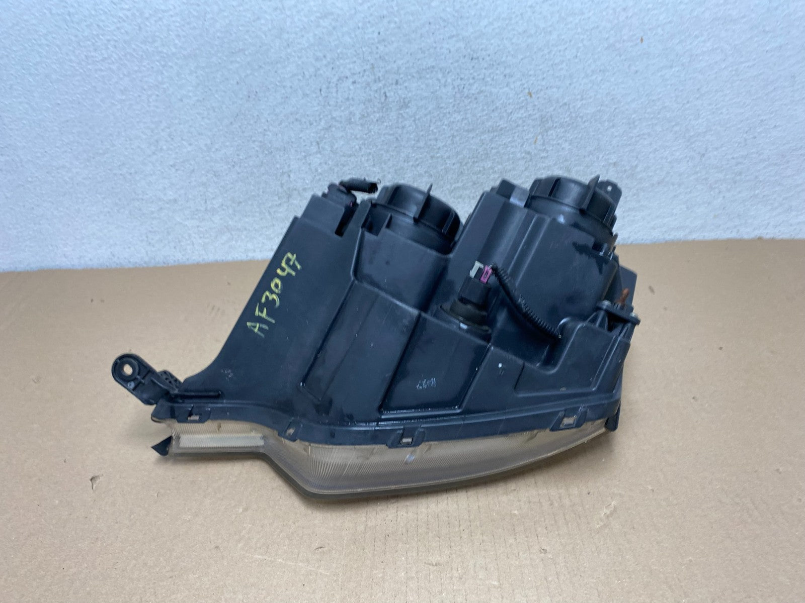 2008 2009 2010 Saturn Vue Right Passenger Halogen Headlights AF3047 DW7