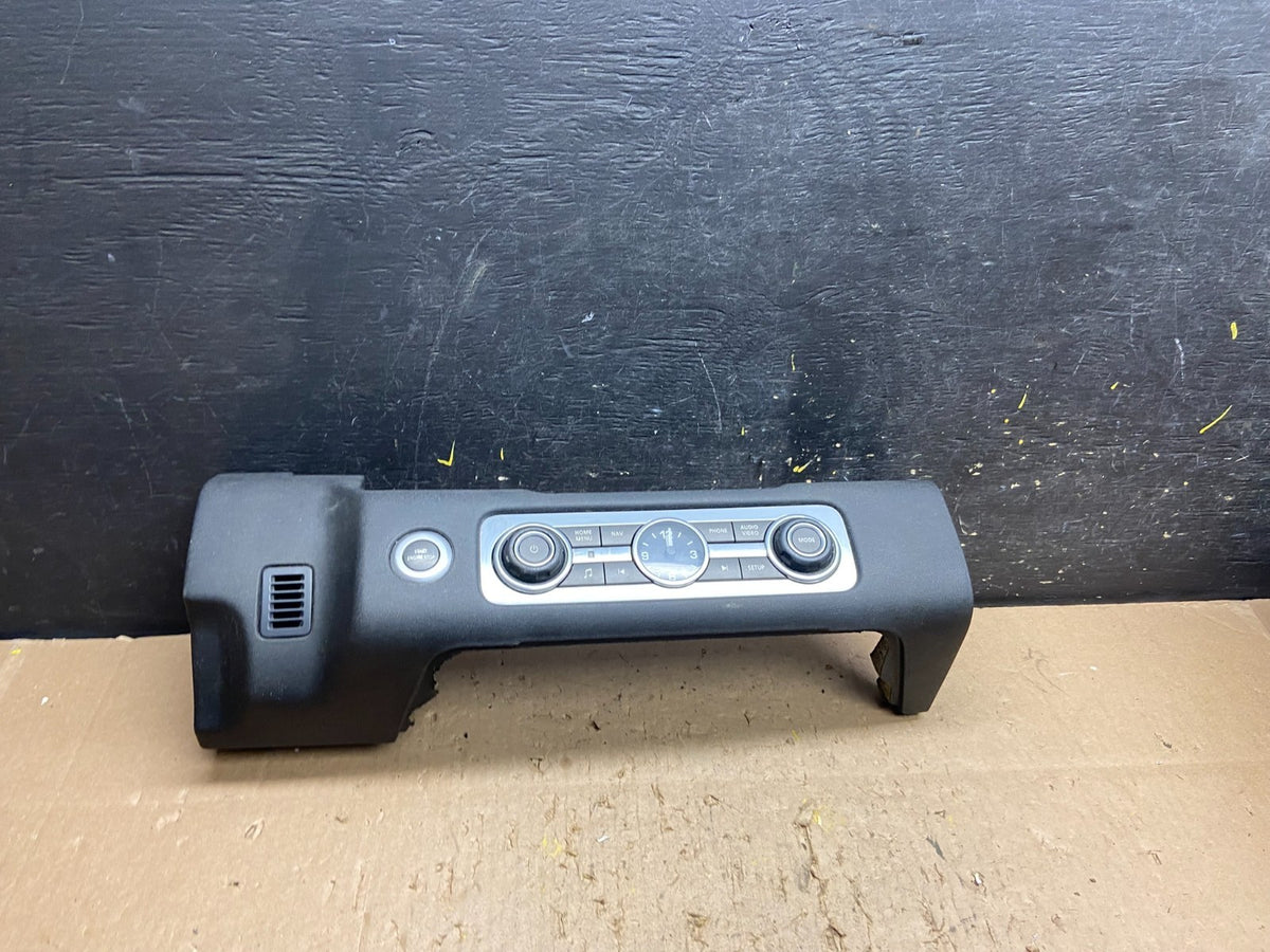 2010-2013 Land Rover Range Rover Radio Media Infotainment Controls t8670 DG0