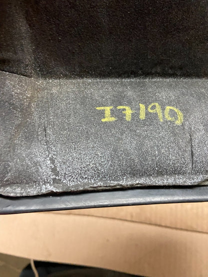 2004 to 2006 Chevrolet Equinox Engine Cover 3.4L i7190 PS9