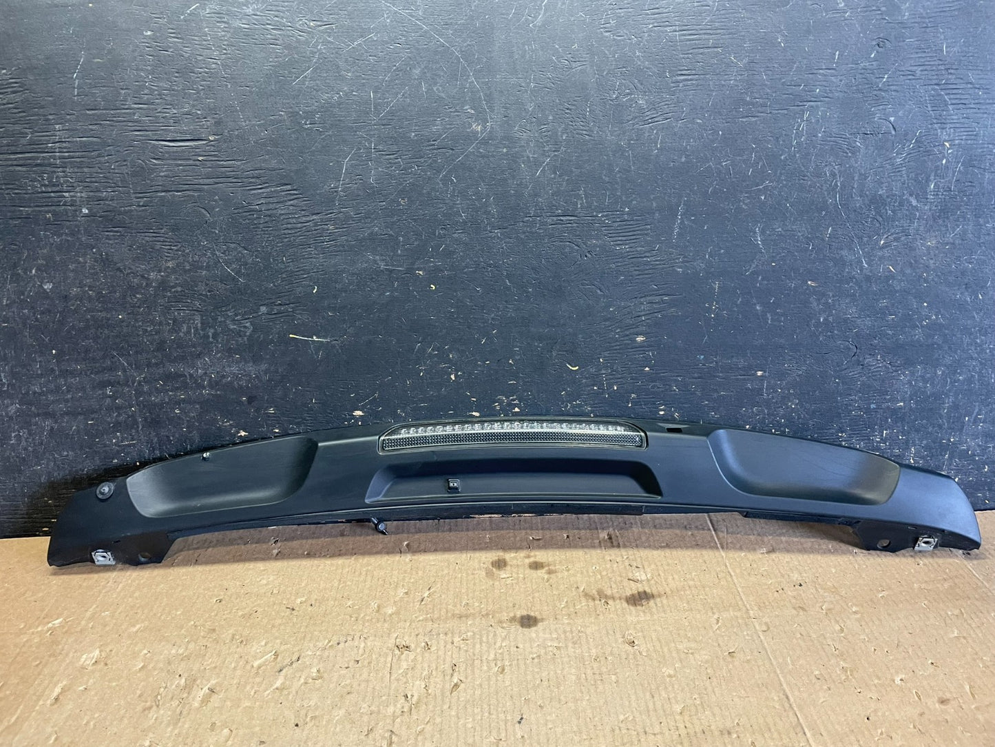 2012-2013 Range Rover Sport Rear Third Brake Light Cover y9723 DG0