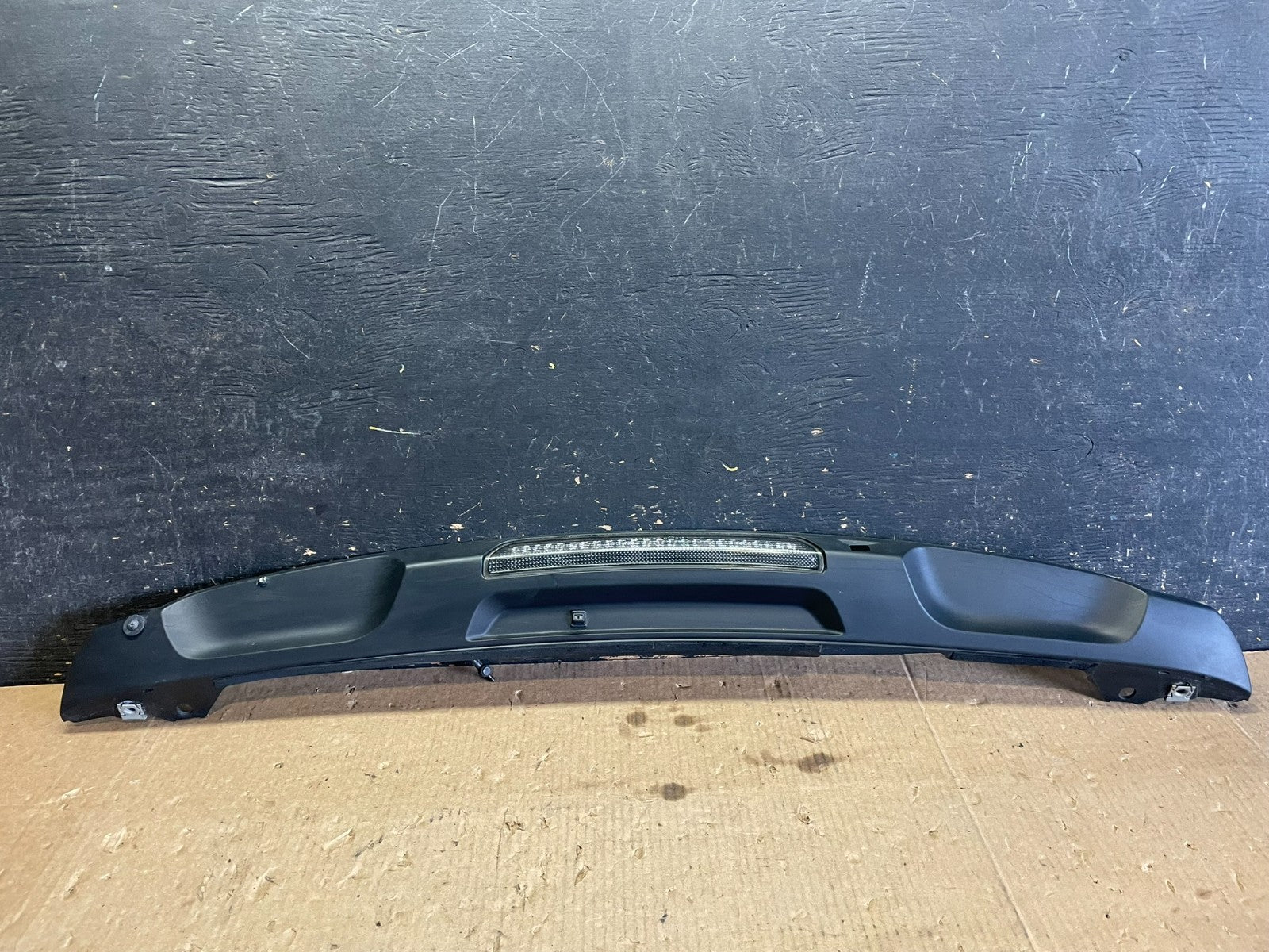 2012-2013 Range Rover Sport Rear Third Brake Light Cover y9723 DG0