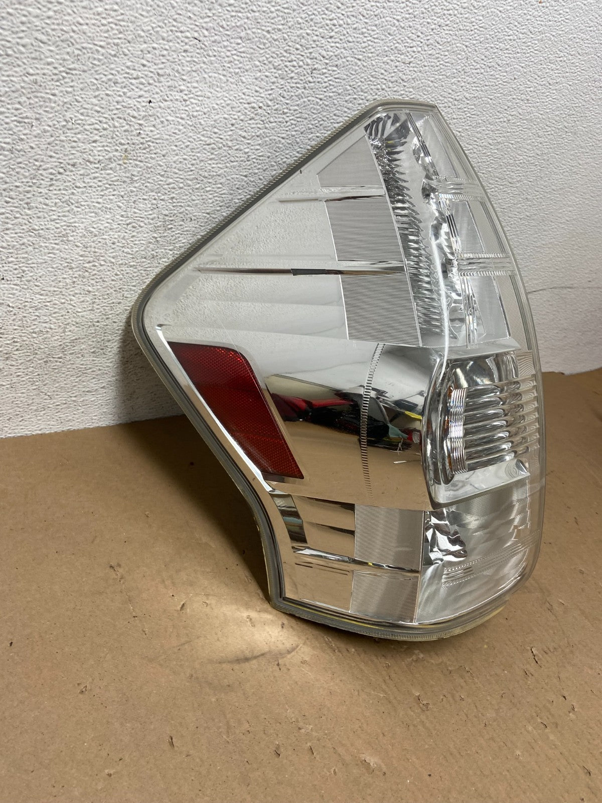 2012 2013 2014 Toyota Prius V LED Left Driver LH Tail Light AD6519 DW2