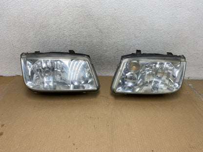 2002 to 2004 Volkswagen Jetta Left+Right Headlights AH3003 DW0