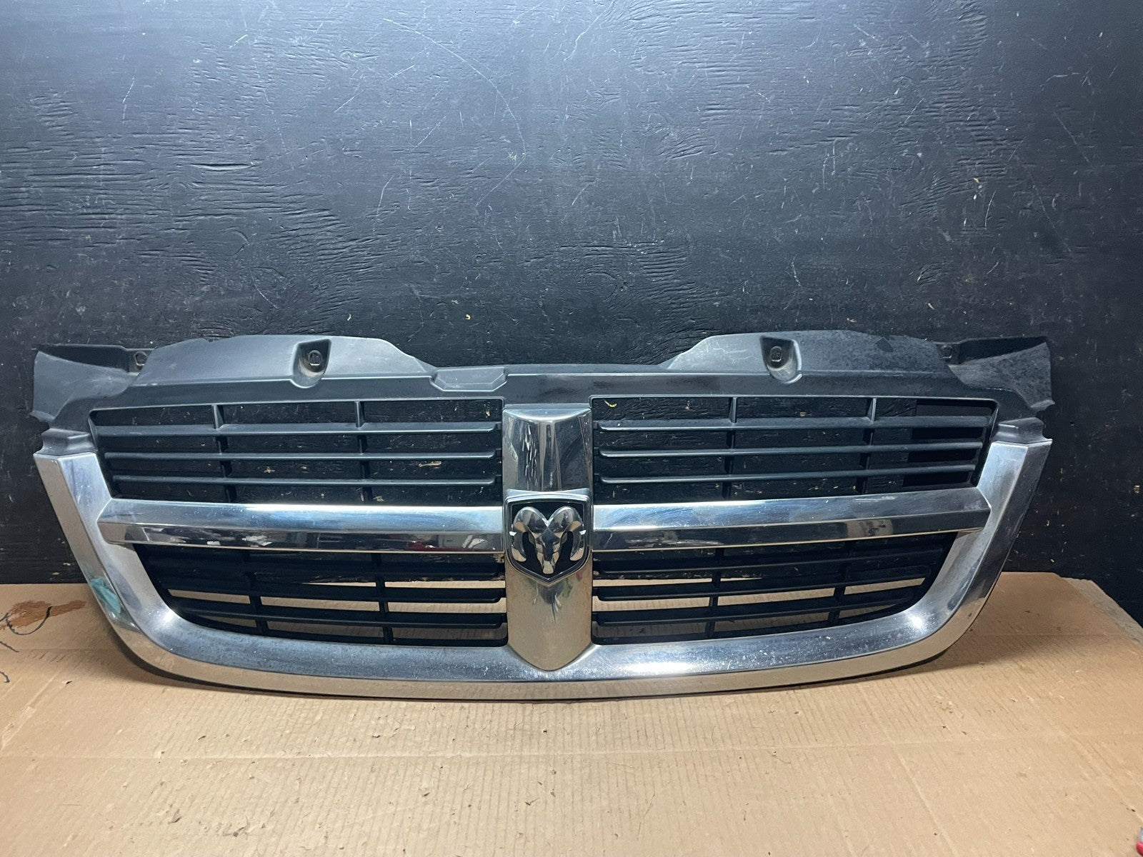 2007 2008 2009 Dodge Sprinter Front Upper Grill Grille Y1908 DG0