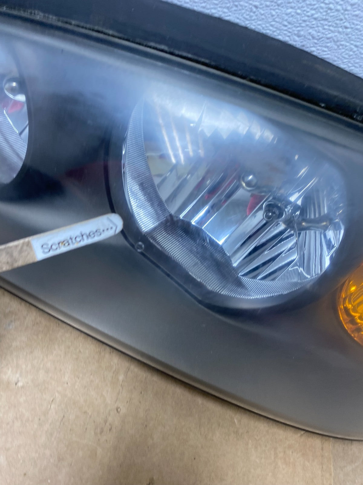 2004 to 2006 Hyundai Elantra Left+Right Set Halogen Headlights AC3577 DW4