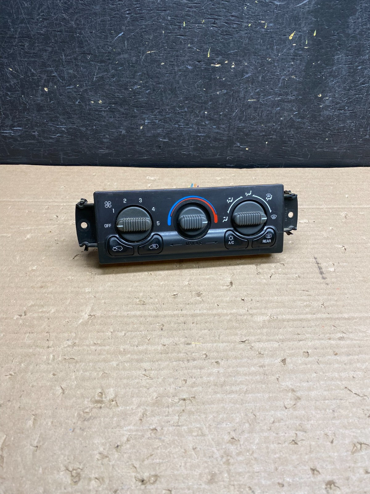 1999-2001 Chevrolet Tahoe AC Climate Control HVAC Rear Window Defogger AG6398 DG0