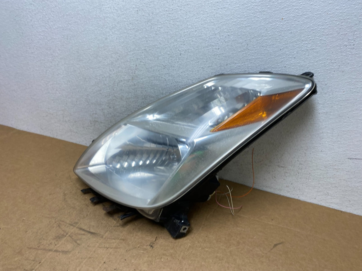 2004 - 2005 Toyota Prius Left Driver Lh Xenon HID Headlight AD6293 DW1