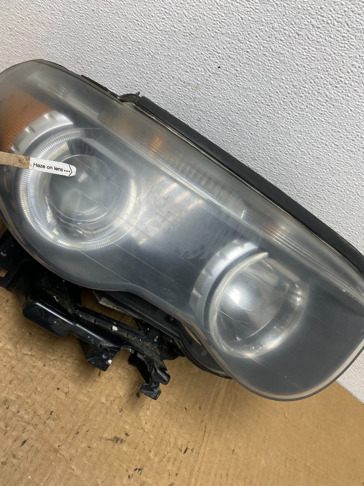 2002 to 2005 BMW 7 Series 745i Xenon Right Passenger Headlight AC7760 DW4