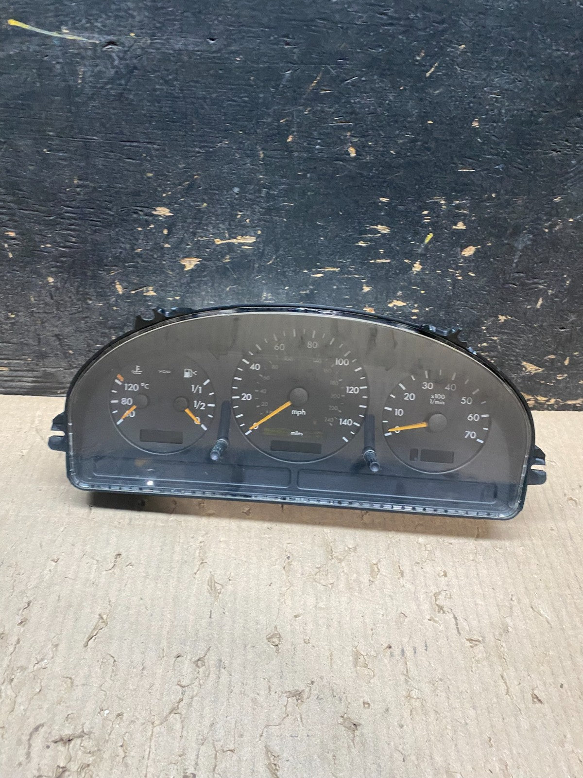 2002-2005 Mercedes W163 ML320 ML430 Instrument Cluster Speedometer X8082 DG0