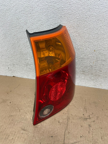 2004 to 2006 Chrysler Pacifica Right Passenger Rh Side Tail Light AG5526 LK2