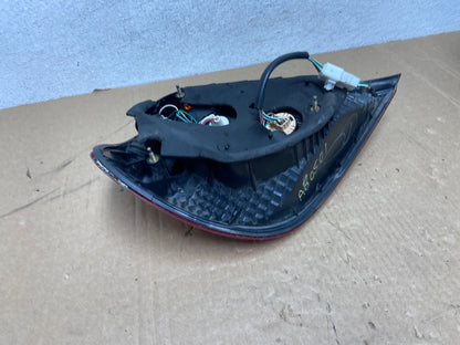 2002 2003 2004 Toyota Camry Tail Light Right Passenger Rh Side AG0501 LK4
