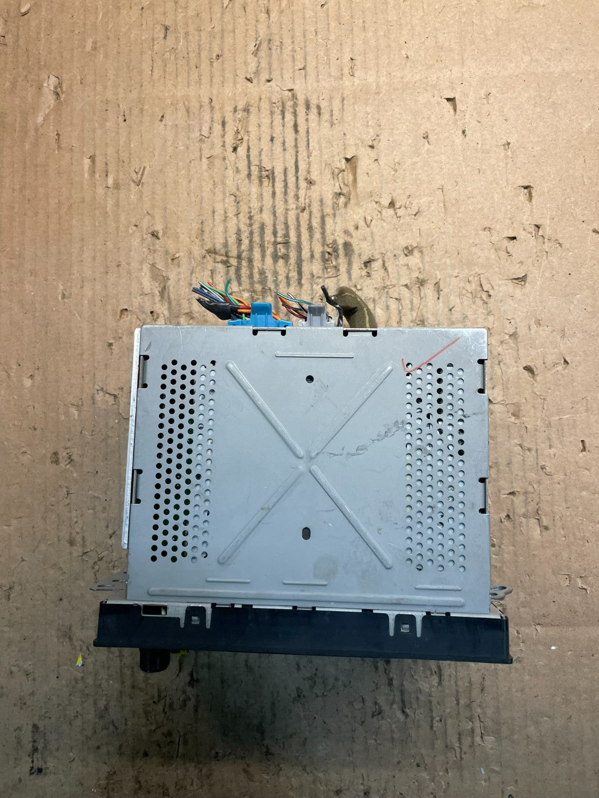 2003 to 2006 Cadillac Escalade Radio CD AM/FM Player OEM u9070 DG4