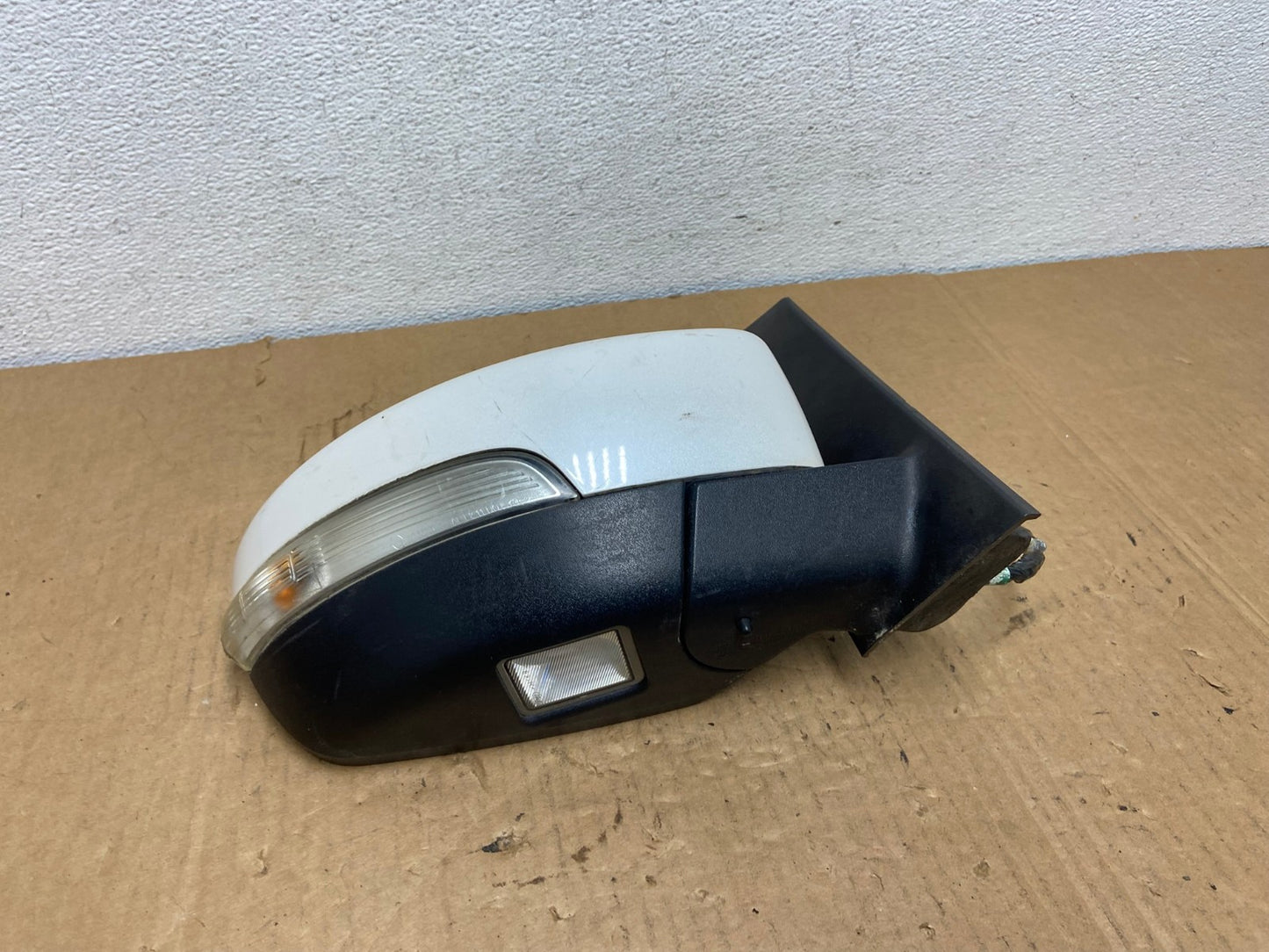 2013-2016 Ford C-Max Right Passenger Side View Door Turn Signal Mirror AC7666 LK3