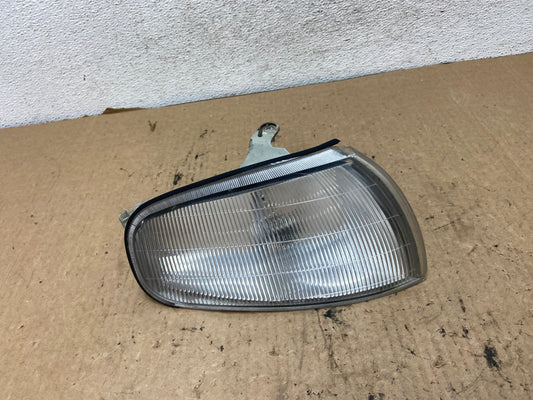1992 to 1994 Toyota Camry Right Passenger RH Side Turn Signal AG2384 LK0