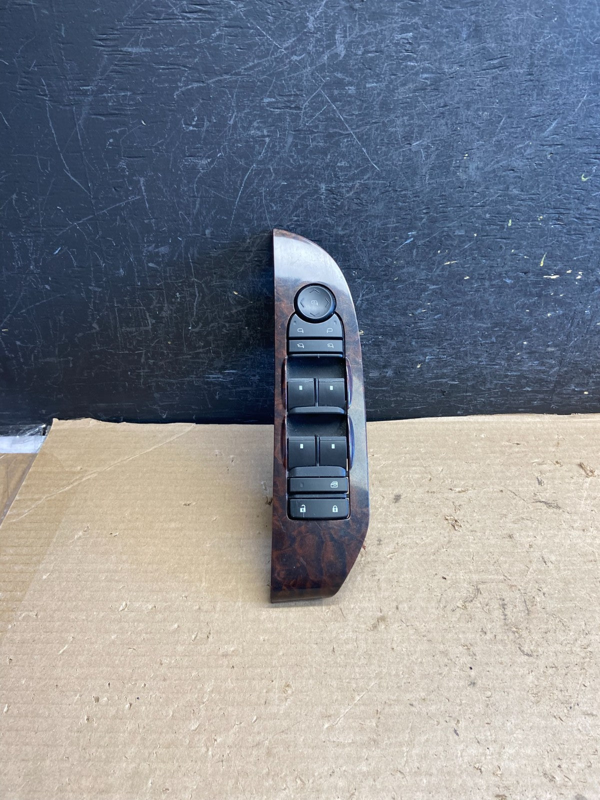2007-2014 Chevrolet Silverado Sierra Left Driver Master Window Switch ah5172 DG0