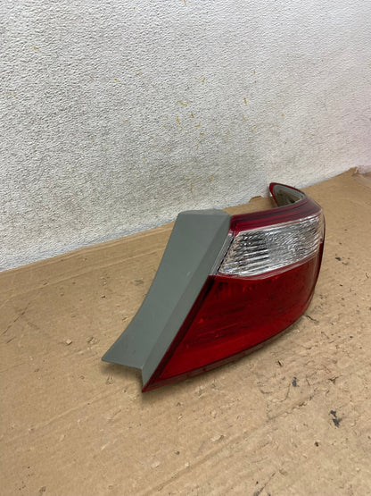 2015 2016 2017 Toyota Camry Right Passenger RH Side Tail Light AH9148 LK1