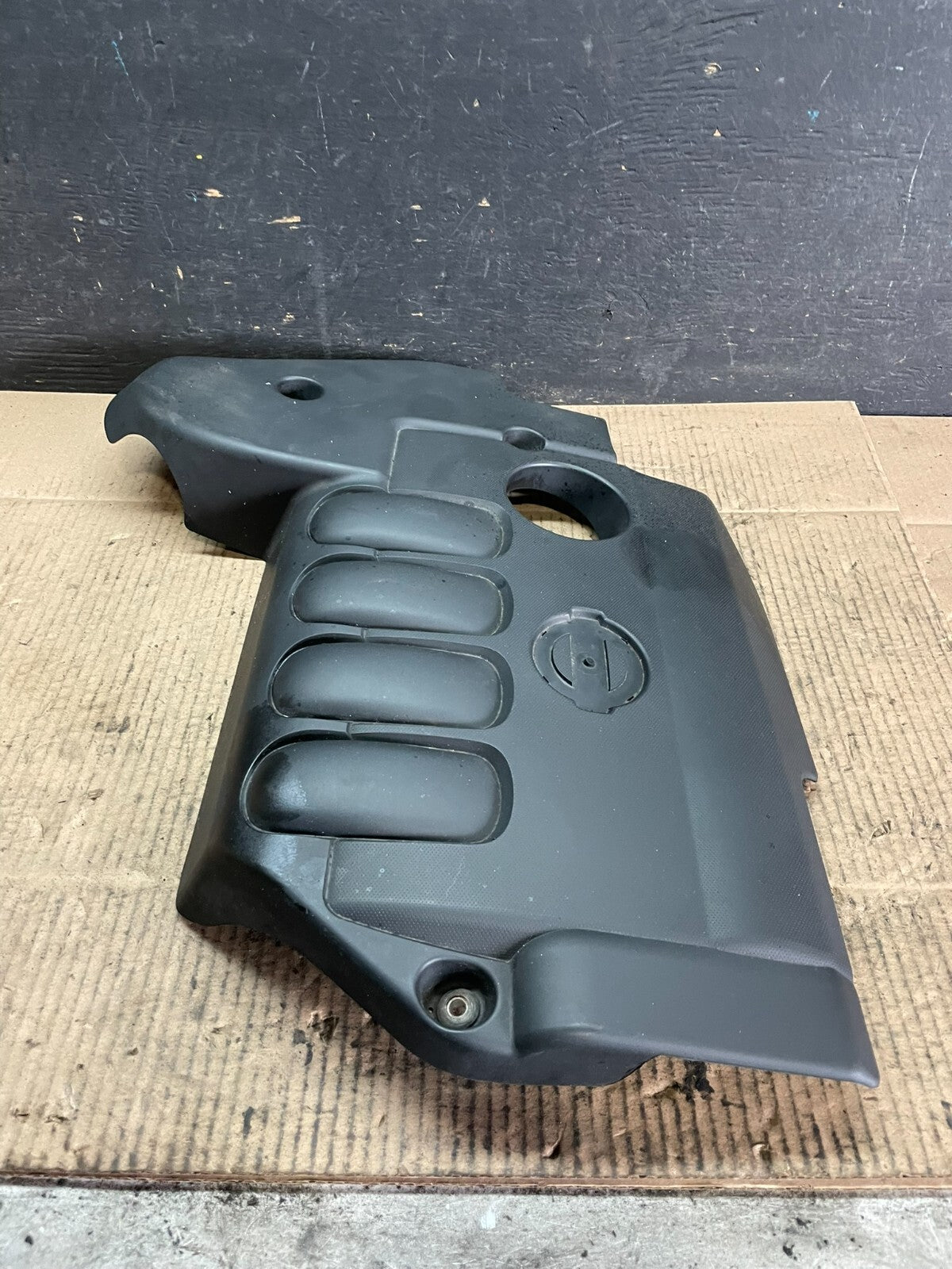 2007 to 2013 Nissan Altima 2.5 L Engine Cover j4239 PS3