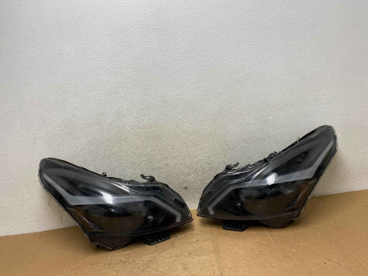 Sedan 2010-2013 Infiniti G37 Left+Right Black Headlight Xenon LED AI5660 DG0