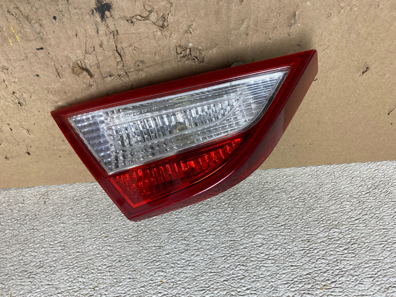 2011 2012 2013 2014 Hyundai Sonata Left Driver Inner Tail Light Oem R9723 DW0