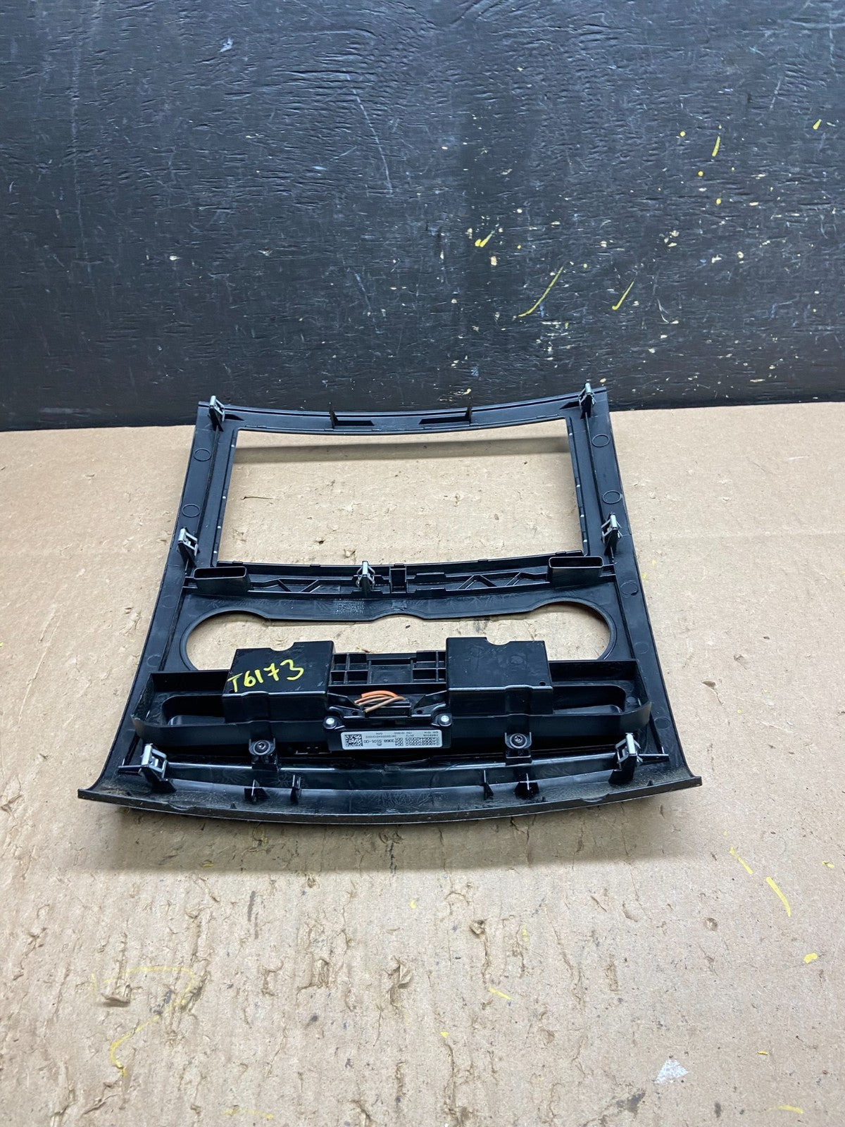 2007-2018 Mercedes Dodge Sprinter Center Console Radio Instrument Panel T6173 DG4